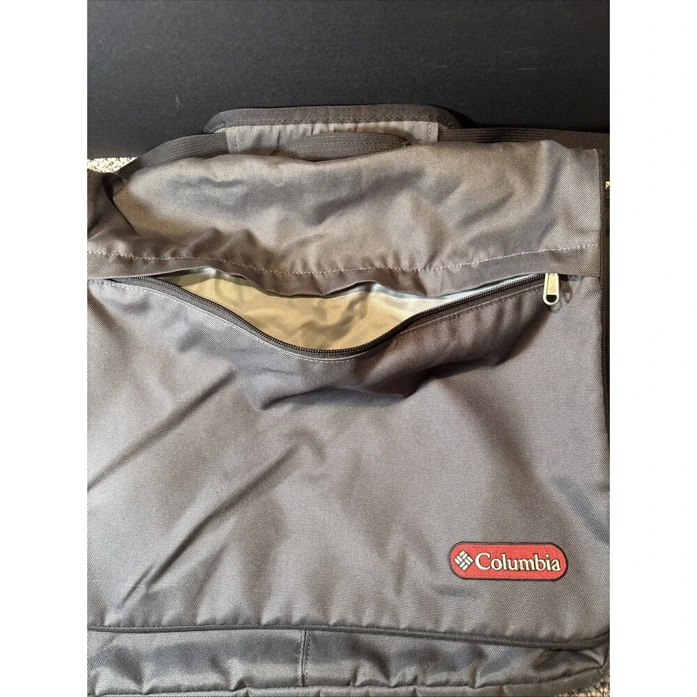 Columbia Messenger Bag Adjustable Strap Nylon Lightweight Laptop Fit